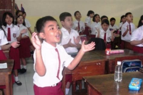 game ice breaking tepuk tangan  anak sd