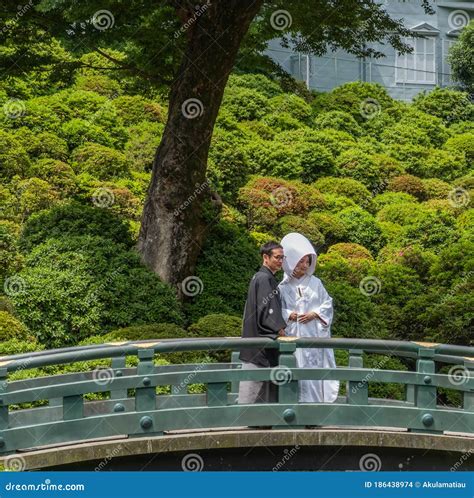 Traditional Japanese Bride and Groom, Tokyo, Japan Editorial Stock