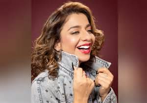 jasmine sandlas halts performance  wont sing  women feel safe