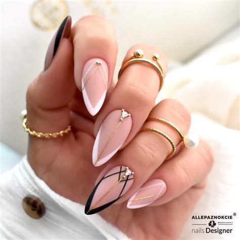paznokcie ślubne 2021 french | Stylish nails, Gel nails, Almond nails