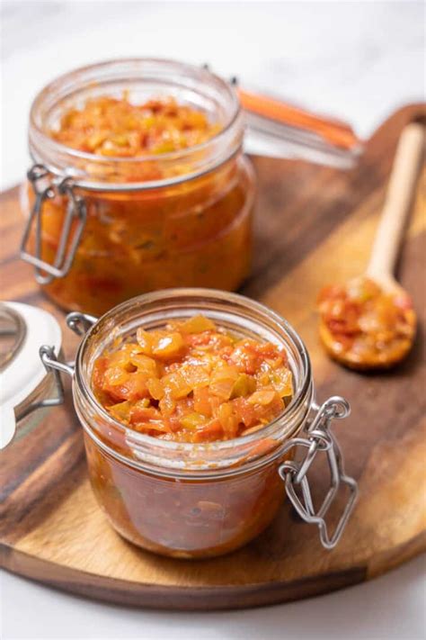 Simple Spanish Sofrito Recipe - Spanish Recipe Blog