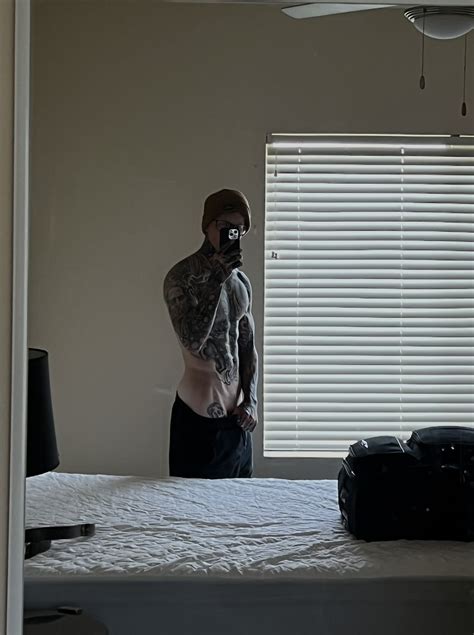 Aladdin (@aladdinatnight) / Twitter