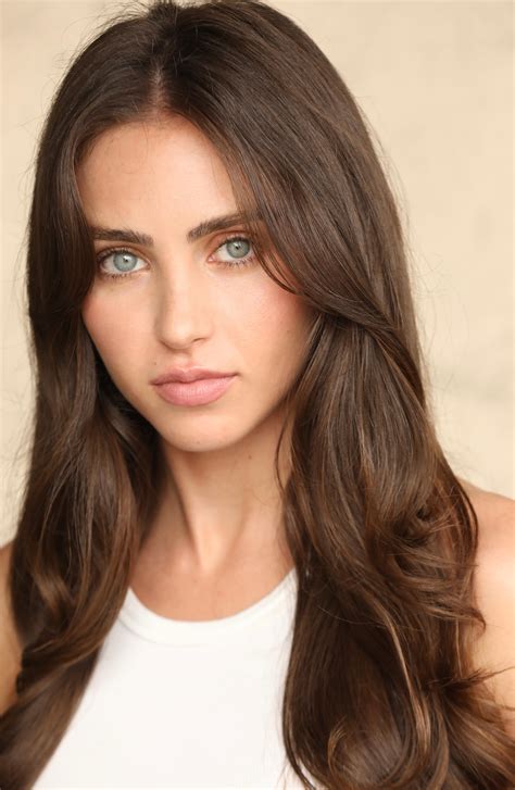 Fans are reacting to the hair colour dark blue celebrity look 32