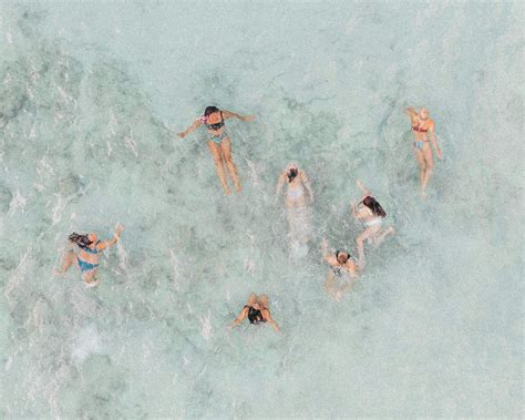 Girls On The Beach Photos, Download The BEST Free Girls On The Beach