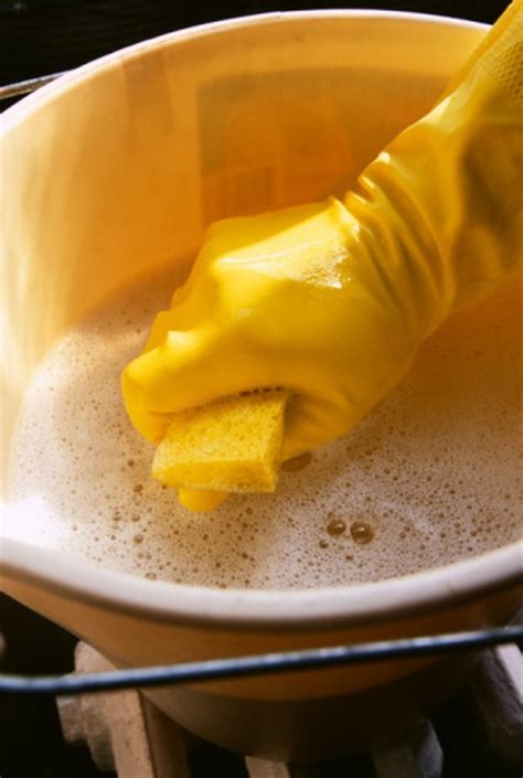 how to clean water based paint