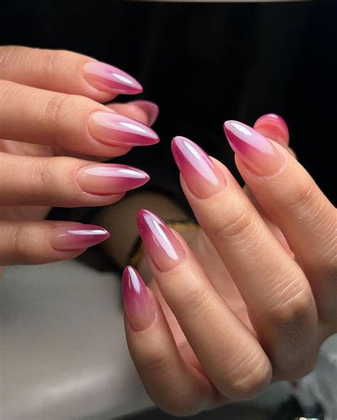 glossyleny on Instagram: "The yummiest glazed ombré 😍 I used a deep ...