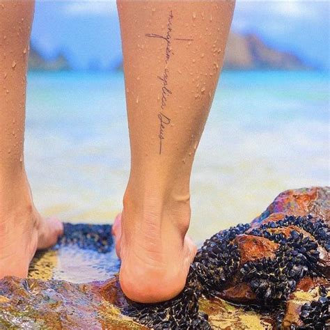 Tatuagem Na Batata - Tatuagem na batata da perna feminina delicada | Tatuagem panturrilha ...