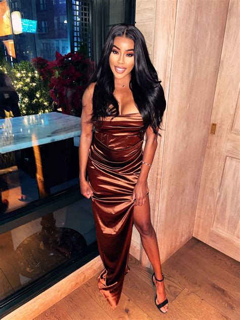 Kimberly Klacik's feet