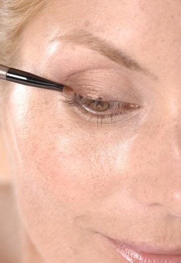 Odmładzający makijaż KROK PO KROKU - ofeminin | Ofeminin | Eyeliner ...