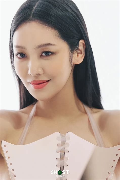 “The Glory” actress Cha Joo Young flaunts her charming visual on the