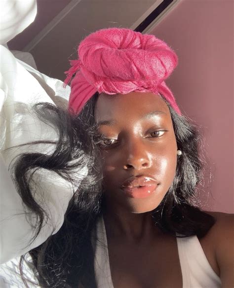 her ig: @aniyah.ciaraa ♡ Dark Skin Beauty, Hair Beauty, Black Beauty