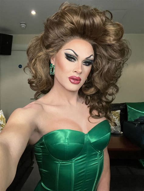 Raven Drag Queen, Black Drag Queen, Drag Queen Makeup, Drag Makeup