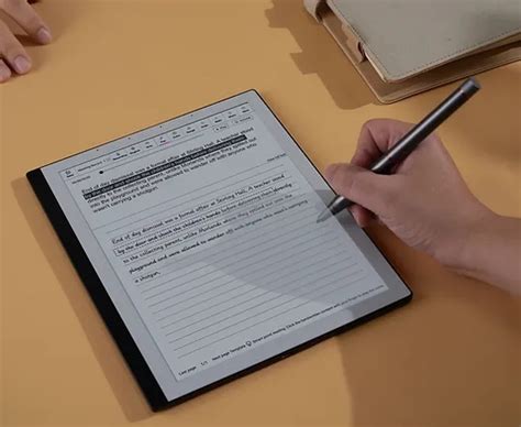 Bigme Galy is an 8 inch table with an E Ink Gallery 3 color display ...