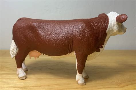 hereford cattle  farm world  schleich animal toy blog