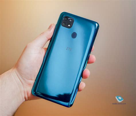 Mobile-review.com Обзор ZTE Blade 20 Smart - лучший за 12 000 рублей?