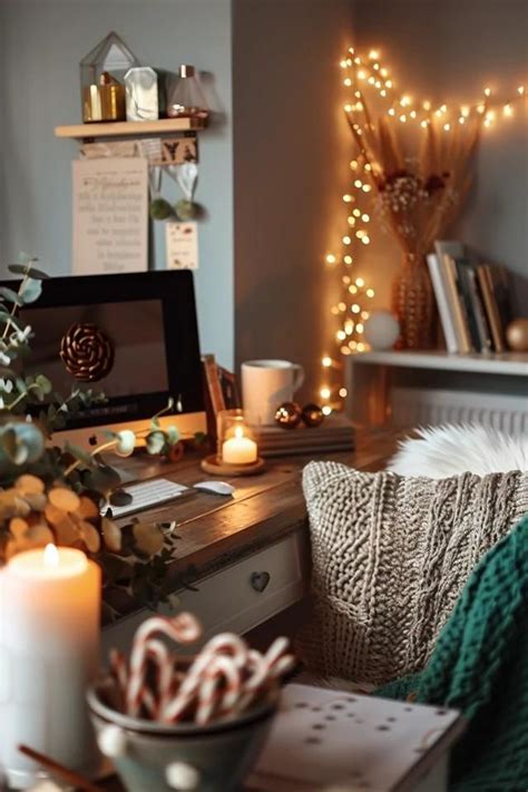 Stylish Workspaces with Christmas Theme Home Office Ideas | Christmas ...