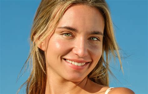 3 beneficios del sol para tu cuerpo y mente que no conocías - ISDIN