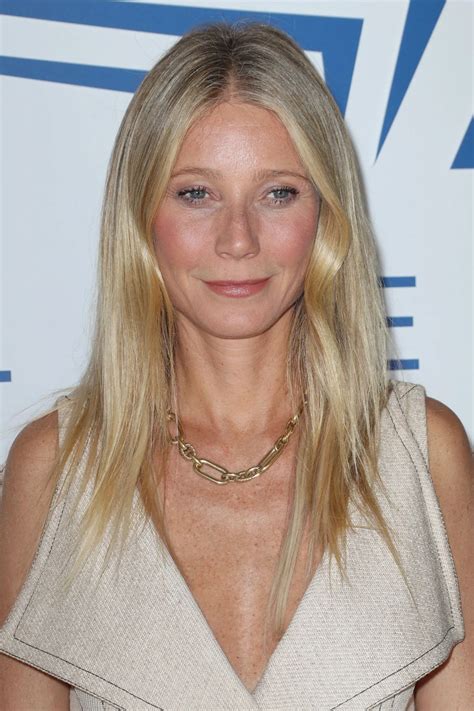 GWYNETH PALTROW at Goop Inspirationcopper Fit in Los Angeles 1020 