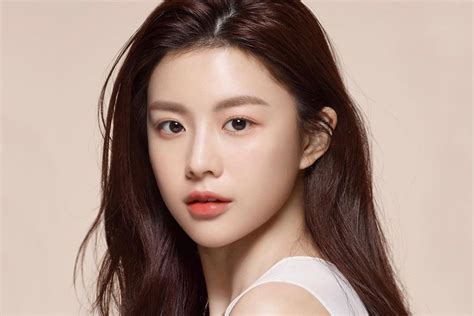 22+ Korean Makeup Trends 2019, Konsep Terpopuler!