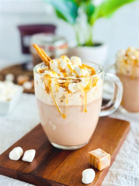 White Hot Chocolate Starbucks: A Cozy Sip of Heaven | Kitchen Aiding