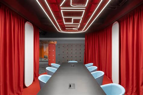 Alfa-Bank Offices - Moscow | Office Snapshots
