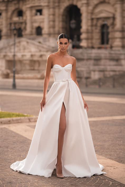 Home Page | L'elite Bridal Bridesmaids Occasions Boston