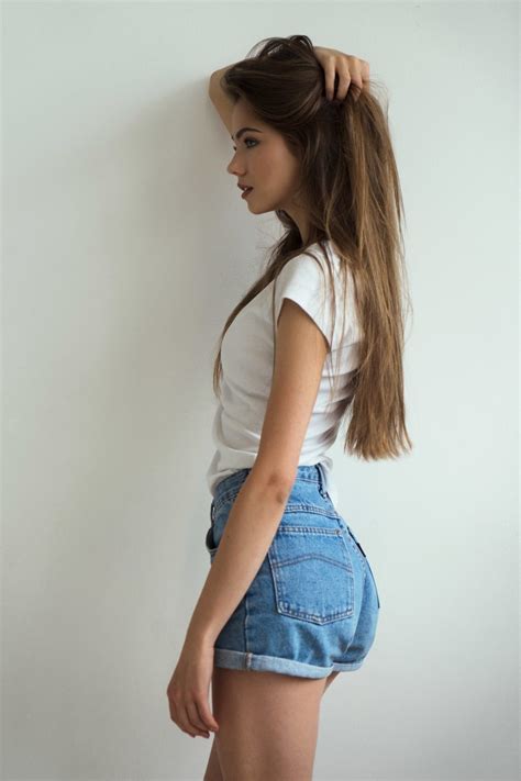 Darya Yanchik by Komrant : r/PrettyGirls