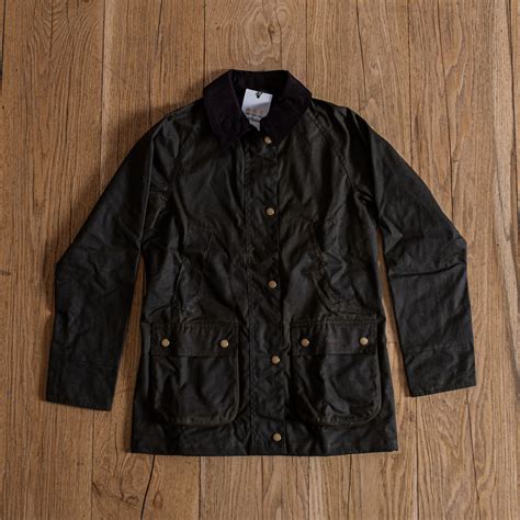 Мужская куртка Barbour Ashby Wax Jacket Olive - the-bootleggers.ru