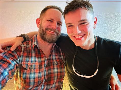 TW Pornstars - Seattle Dad. Twitter. Raise your hand if you want to see