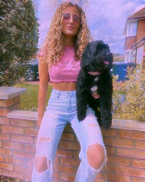 MIA MI ♡ on Instagram: “u can’t sit with us 💿” | Baddie outfits casual ...