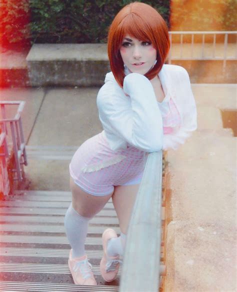 Uraraka Cosplay | Fotos de chicas hermosas, Poses, Chicas