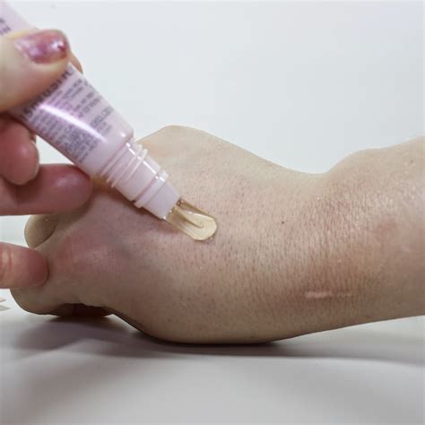 Beauty Vixen: Vichy Idealia BB Cream and Eye Contour Idealizer