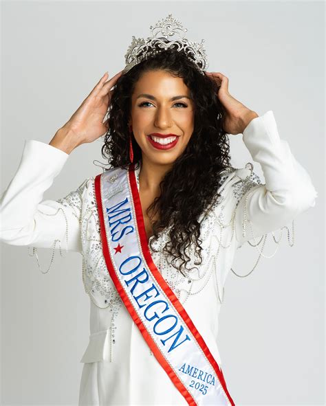 The Mrs Oregon America and Miss Oregon for America Pageants