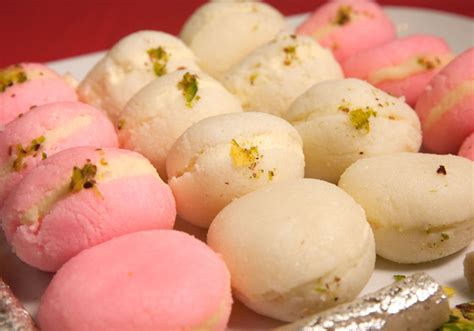 spots  grab sweet treats   diwali celebration travel zone