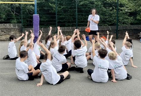 Why Should PE Lessons Include Invasion Sports? - PE Planning
