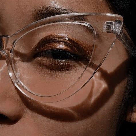 alya cesaire – Artofit