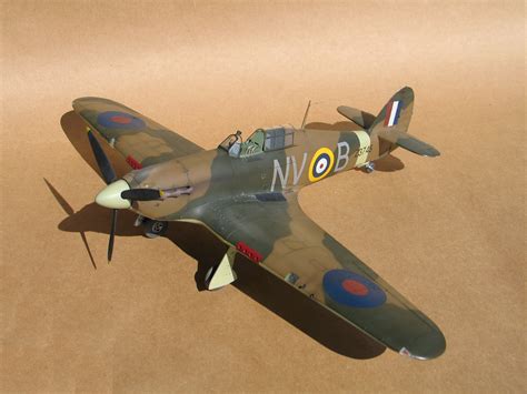 1/32 Revell Hawker Hurricane Mk.IIb - Ready for Inspection - Large