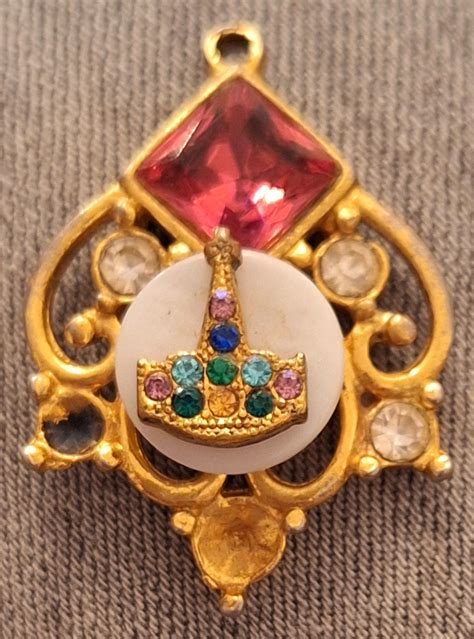 History of Blackpool | This is a pendant found amongst her mothers