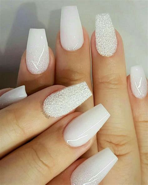 Uñas Acrilicas 2021 Blancas
