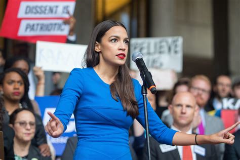 Goddess AOC is so perfect 😍, need a BI hubby to worship her with me