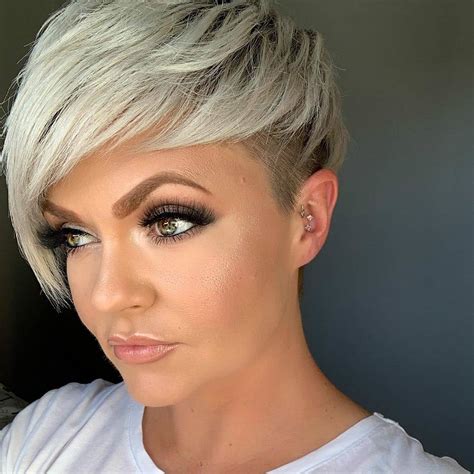 11 Easy Yet Chic Pixie Haircuts for Straight Hair