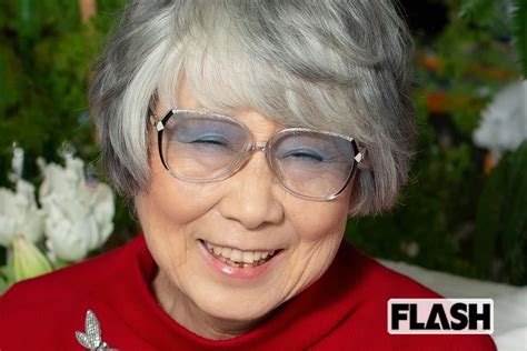 （画像・写真1/5）日本人女性初のお天気キャスター、今井登茂子さんは番組冒頭のアドリブが人気で視聴率40％を記録【各界の『虎に翼 ...