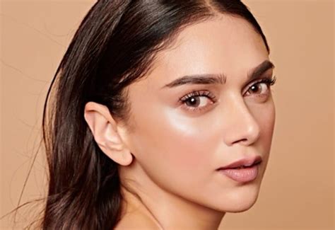 What Are Deep Set Eyes - Facts That'll Surprise You