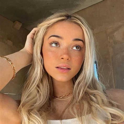 The Livvy Dunne Fapello Phenomenon: Is It All Hype or Something More? - 4g8c0nw