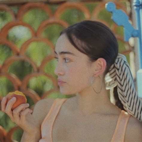 mina okabe dansende beren