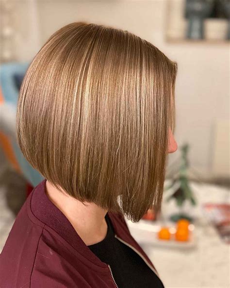Light Golden Brown Hair Color: What It Looks Like & 17 Trendy Ideas