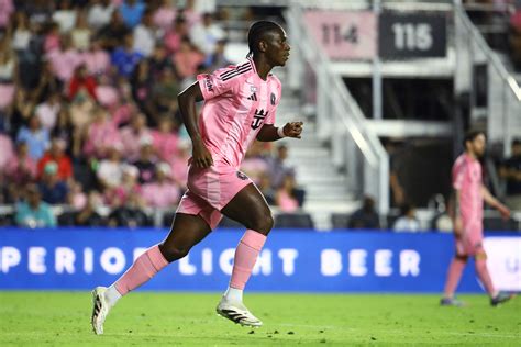 Allen Obando reemplazó a Luis Suárez y debutó con el Inter Miami en el