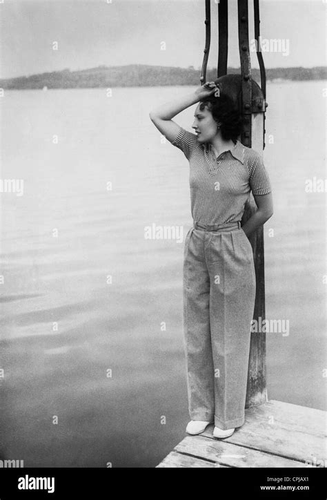 Lida Baarova, 1937 Stock Photo, Royalty Free Image: 48346873 - Alamy