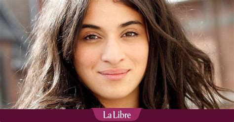 Camelia Jordana dévoile sa poitrine pour l'Obs - La Libre