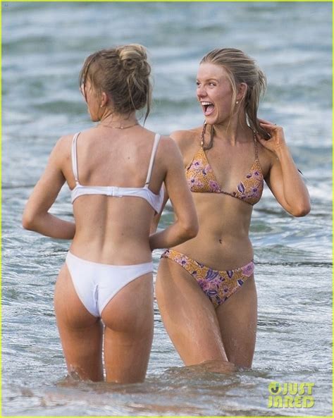Sydney Sweeney Pictures Chest Oops